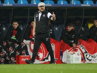 Gegen Freiburg nicht an der Seitenlinie: Steffen Baumgart Gegen Freiburg nicht an der Seitenlinie: Steffen Baumgart