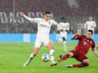 Florian Neuhaus hat sich positiv zur Leistung des ehemaligen Sportdirektors Max Eberls geäußert. Foto: Sven Hoppe/dpa Florian Neuhaus hat sich positiv zur Leistung des ehemaligen Sportdirektors Max Eberls geäußert. Foto: Sven Hoppe/dpa