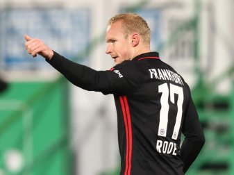 Mittelfeldspieler Sebastian Rode hat in Frankfurt noch einen Vertrag bis zum 30.06.2024. Foto: Daniel Karmann/dpa