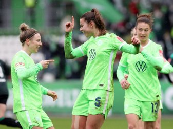 Die Wölfinnen bleiben Ligaspitze Die Wölfinnen bleiben Ligaspitze