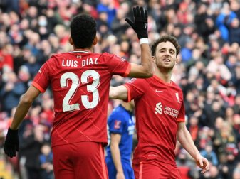 Bei Diaz-Debüt: Liverpool souverän eine Runde weiter Bei Diaz-Debüt: Liverpool souverän eine Runde weiter