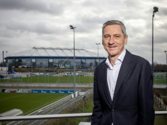 Bernd Schröder ist auf Schalke "angekommen" Bernd Schröder ist auf Schalke "angekommen"