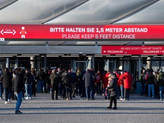 In Bayern werden wieder bis zu 15.000 Zuschauer in Stadien zugelassen. Foto: Sven Hoppe/dpa