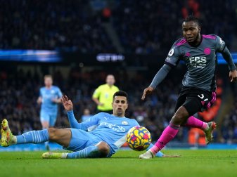 Ademola Lookman (r) darf künftig für Nigeria spielen. Ademola Lookman (r) darf künftig für Nigeria spielen.