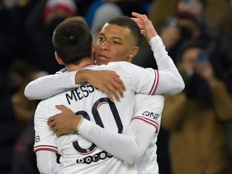 Kylian Mbappe trifft nach Assist von Messi Kylian Mbappe trifft nach Assist von Messi