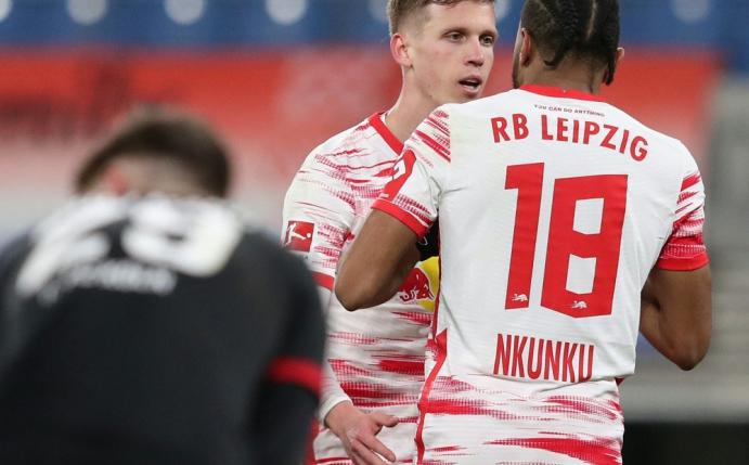 Dani Olmo (m.) traf beim 3:1-Sieg über Köln