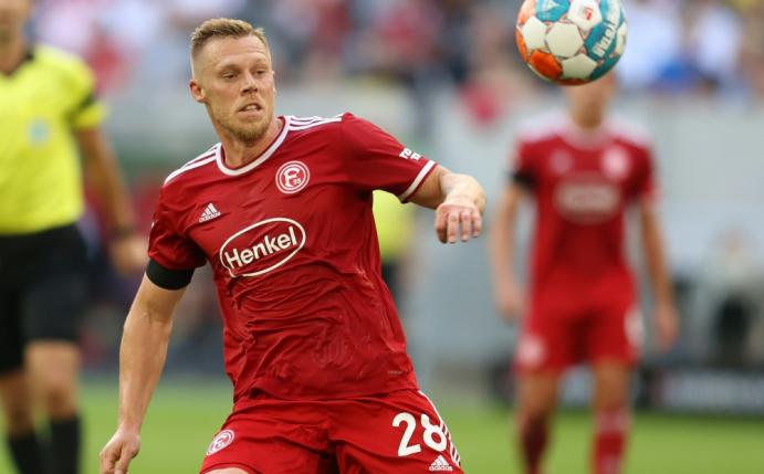 Hennings erzielt den Siegtreffer für Düsseldorf