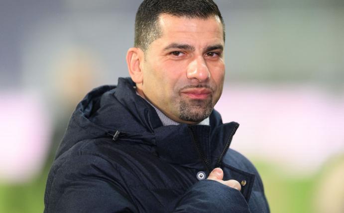 Schalkes Trainer Dimitrios Grammozis kritisierte sein Team nach der Niederlage gegen Düsseldorf.