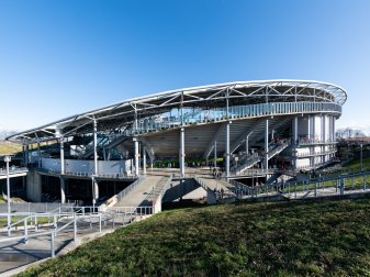 Blick auf die Red Bull Arena. Blick auf die Red Bull Arena.