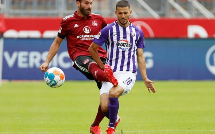 Aues Messeguem (re.) für vier Spiele gesperrt