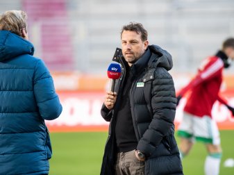 Augsburgs Trainer Markus Weinzierl ist positiv auf das Coronavirus getestet worden.