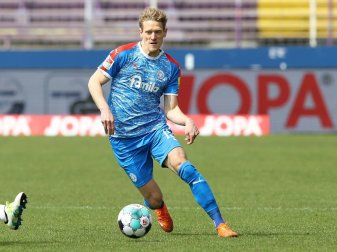 Holstein Kiel verlängert mit Johannes van den Bergh Holstein Kiel verlängert mit Johannes van den Bergh
