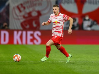 Leipzigs Spieler Willi Orban am Ball. Leipzigs Spieler Willi Orban am Ball.