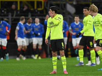 Der BVB um Mahmoud Dahoud (M.) erlebte zu Hause gegen die Glasgow Rangers ein Debakel. Der BVB um Mahmoud Dahoud (M.) erlebte zu Hause gegen die Glasgow Rangers ein Debakel.