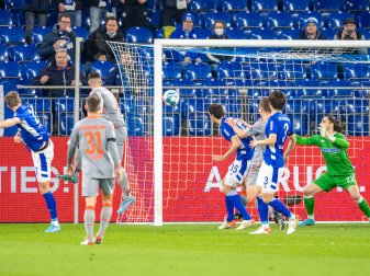 Der Schalker Marius Bülter erzielte das 1:0. Der Schalker Marius Bülter erzielte das 1:0.