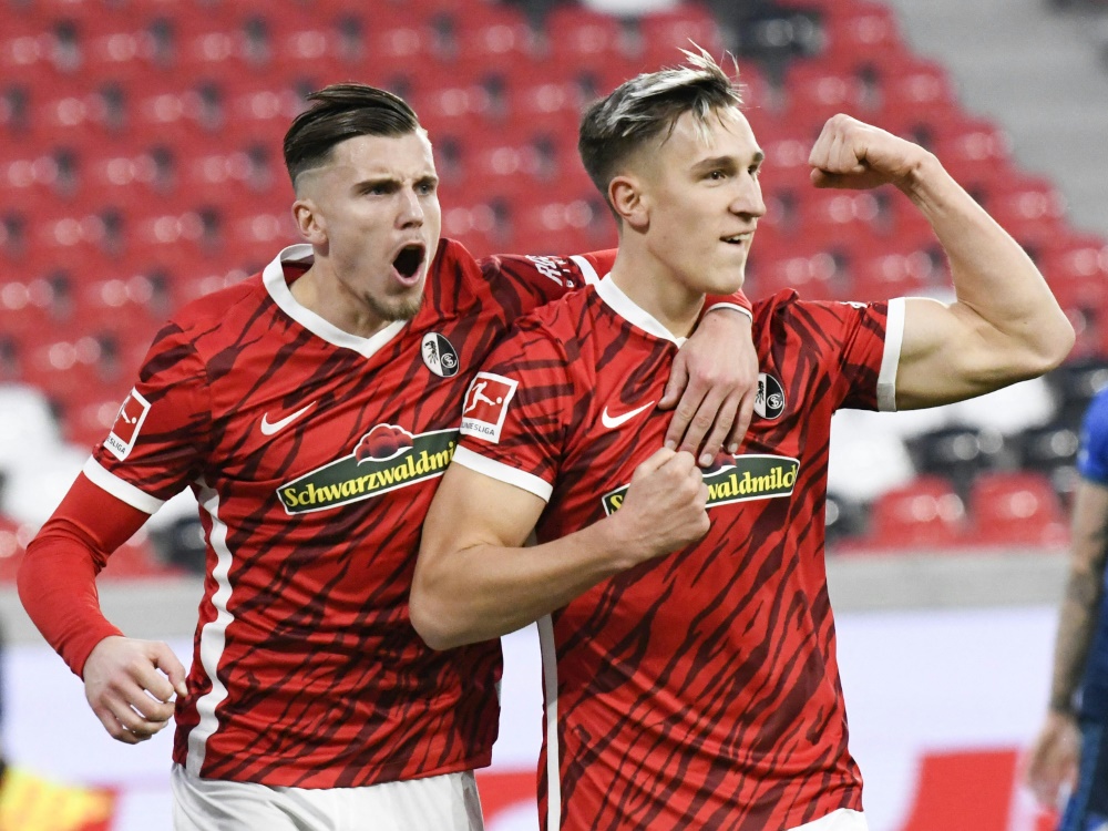 Nico Schlotterbeck macht das wichtige 2:1 für Freiburg