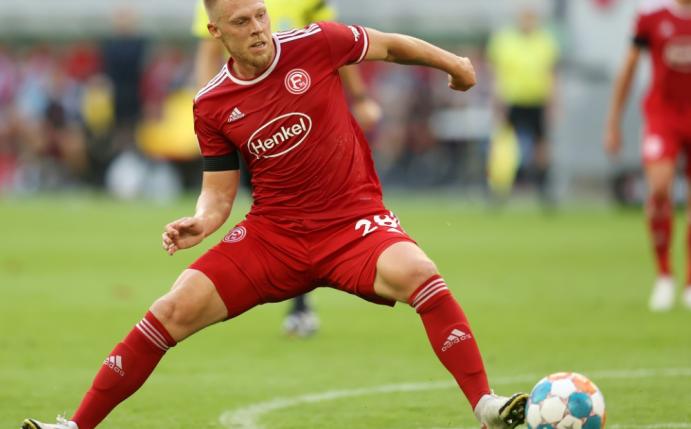 Rouwen Hennings traf gegen Aue doppelt