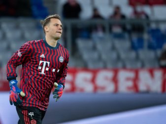 Bayern-Torwart Manuel Neuer erholt sich gerade von einer Knie-Opetration. Bayern-Torwart Manuel Neuer erholt sich gerade von einer Knie-Opetration.