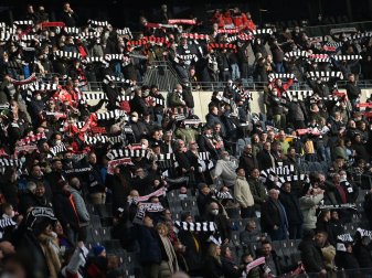 Eintracht Frankfurt kann mit 25.000 Fans planen. Eintracht Frankfurt kann mit 25.000 Fans planen.