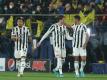Dusan Vlahovic (M) von Juventus Turin jubelt nach seinem Tor zum 1:0 beim FC Villarreal.
