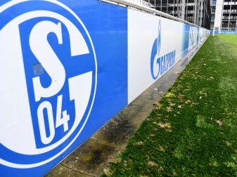 Das Logo des russischen Energieunternehmens Gazprom ist beim FC Schalke 04 allgegenwärtig. Das Logo des russischen Energieunternehmens Gazprom ist beim FC Schalke 04 allgegenwärtig.