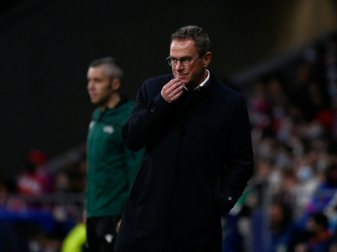 Ralf Rangnick kritisiert die Leistung seiner Mannschaft Ralf Rangnick kritisiert die Leistung seiner Mannschaft