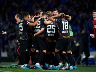 Die Spieler von RB Leipzig feiern den Sieg bei San Sebastián. Die Spieler von RB Leipzig feiern den Sieg bei San Sebastián.