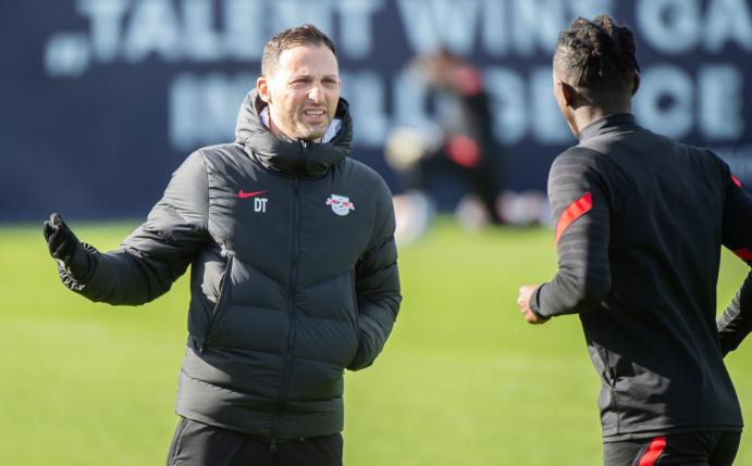 Leipzigs Trainer Domenico Tedesco hatte von Oktober 2019 bis Ende Mai 2021 für Spartak Moskau als Chefcoach gearbeitet.
