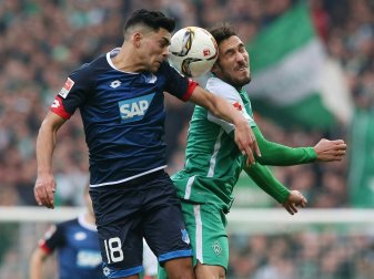 Bremen und Hoffenheim trennen sich mit 1:1(FIRO/SID-IMAGES) Bremen und Hoffenheim trennen sich mit 1:1(FIRO/SID-IMAGES)