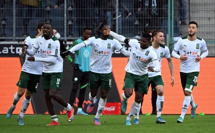 Mönchengladbach kam gegen Wolfsburg nach einem 0:2-Rückstand noch zurück.