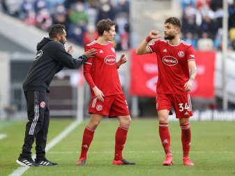 Düsseldorf kann nur einen Punkt aus Regensburg mitnehmen Düsseldorf kann nur einen Punkt aus Regensburg mitnehmen