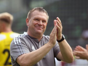 Trainer Uwe Koschinat kann sehr zufrieden sein Trainer Uwe Koschinat kann sehr zufrieden sein