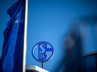 Medienberichten zufolge soll das Wohnungsunternehmen Vivawest neuer Sponsor des Fußball-Zweitligisten FC Schalke 04 werden. Medienberichten zufolge soll das Wohnungsunternehmen Vivawest neuer Sponsor des Fußball-Zweitligisten FC Schalke 04 werden.