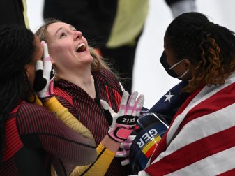 Olympiasiegerin Laura Nolte wird die Halbfinalpartien im DFB-Pokal der Frauen und Männer auslosen. Olympiasiegerin Laura Nolte wird die Halbfinalpartien im DFB-Pokal der Frauen und Männer auslosen.