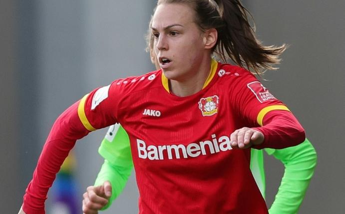 Dora Zeller erzielt den Siegtreffer in der Nachspielzeit