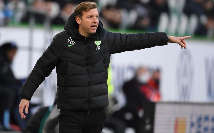 Wolfsburgs Trainer Florian Kohfeldt gibt seiner Mannschaft die Richtung vor.
