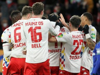 Massiver Corona-Ausbruch bei den Mainzern Massiver Corona-Ausbruch bei den Mainzern