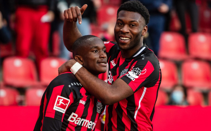Glänzt in der Rückrunde als Torjäger: Leverkusens Moussa Diaby (l).