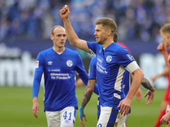 Schalke verliert trotz Terodde-Dreierpack gegen Rostock Schalke verliert trotz Terodde-Dreierpack gegen Rostock