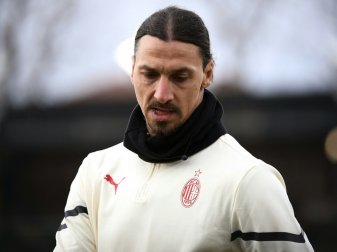 Ibrahimovic könnte in Neapel wieder zum Einsatz kommen Ibrahimovic könnte in Neapel wieder zum Einsatz kommen