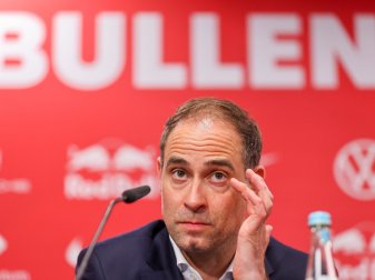 RB-Chef Oliver Mintzlaff kann sich einen zusätzlichen Sportdirektor vorstellen. RB-Chef Oliver Mintzlaff kann sich einen zusätzlichen Sportdirektor vorstellen.