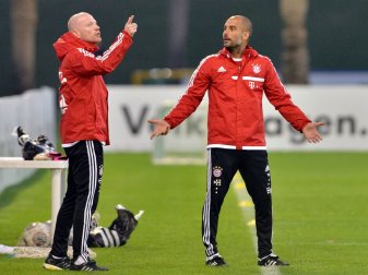 Matthias Sammer (l) und Pep Guardiola bei einem Trainingslager der Bayern im Jahr 2014.