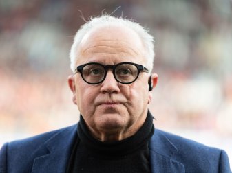 In Bonn wird fast ein Jahr nach dem Rücktritt von Fritz Keller über einen neuen DFB-Präsidenten abgestimmt. In Bonn wird fast ein Jahr nach dem Rücktritt von Fritz Keller über einen neuen DFB-Präsidenten abgestimmt.