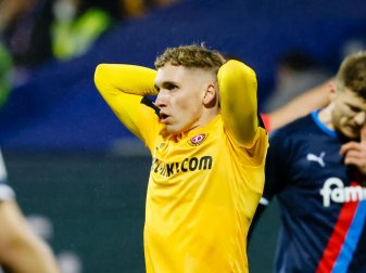 Dynamos Mittelfeldspieler Luca Herrmann muss die Saison aufgrund von Knieproblemen frühzeitig beenden. Dynamos Mittelfeldspieler Luca Herrmann muss die Saison aufgrund von Knieproblemen frühzeitig beenden.