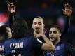 Zlatan Ibrahimovic (M) und die anderen PSG-Spieler freuen sich schon auf den FC Chelsea. Foto: Yoan Valat