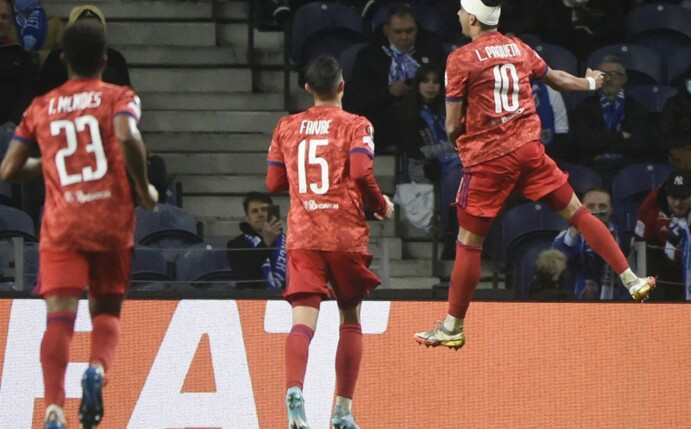 Wichtiger Hinspie-Erfolg für Olympique Lyon