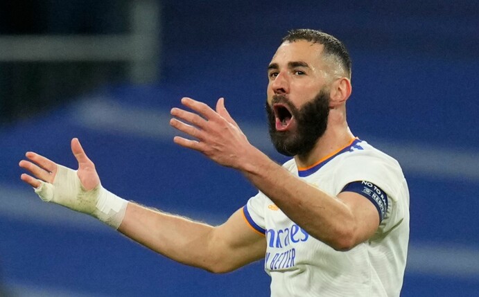 Karim Benzema von Real Madrid feiert seinen Treffer.
