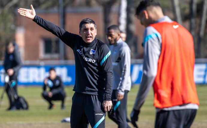 Hertha-Trainer Tayfun Korkut steht unter Erfolgsdruck.