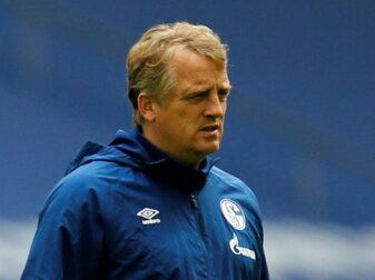 S04-Interimstrainer Büskens befindet sich in Quarantäne S04-Interimstrainer Büskens befindet sich in Quarantäne