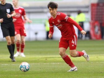 Ao Tanaka erkämpfte mit Düsseldorf einen Punkt Ao Tanaka erkämpfte mit Düsseldorf einen Punkt